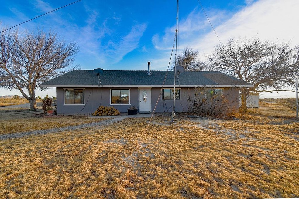 11802 E Avenue D, Lancaster, CA 93535 - photo 1