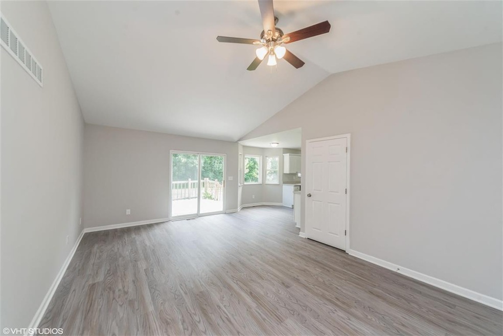 4185 Corbin Dr, Flint, MI 48532 - photo 1