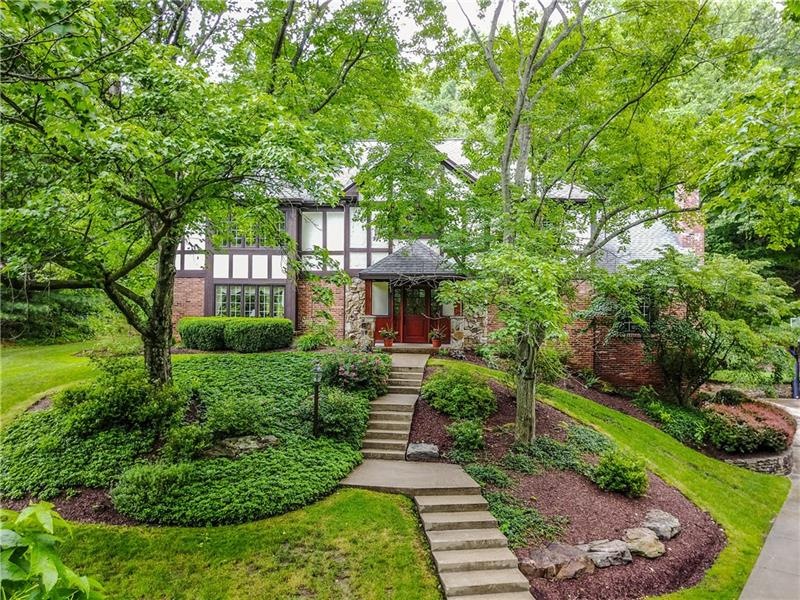 Extremely, well-maintained, updated bright home, l
