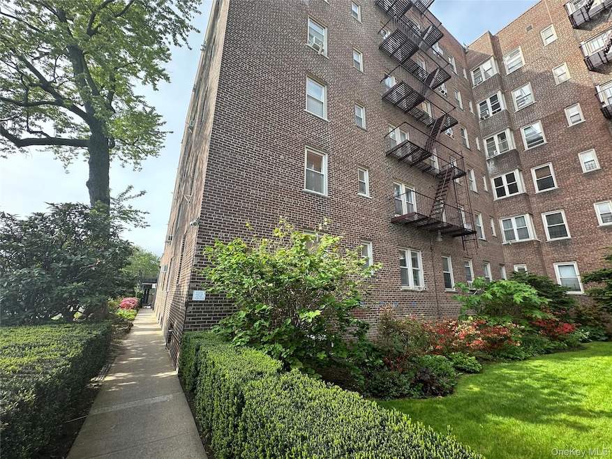 For Sale $199,000 • Co-Listing Agent