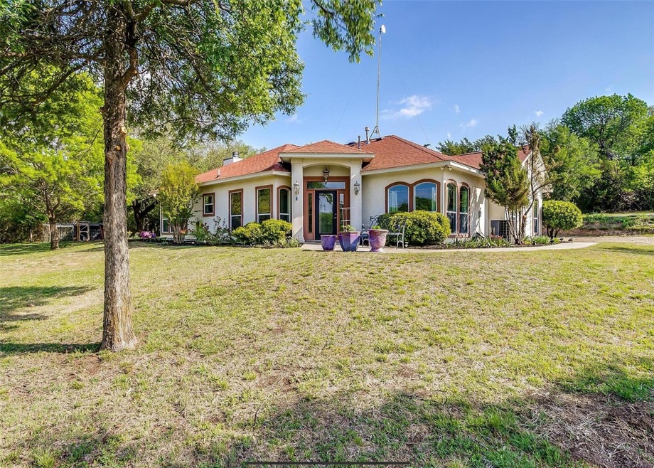 2364 Flat Rock Rd, Azle, TX 76020 - photo 1