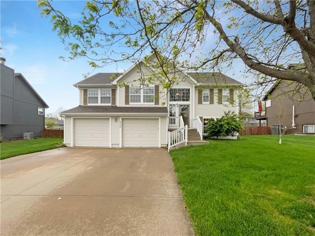 1710 Black Bear Ct, Raymore, MO 64083 - photo 1