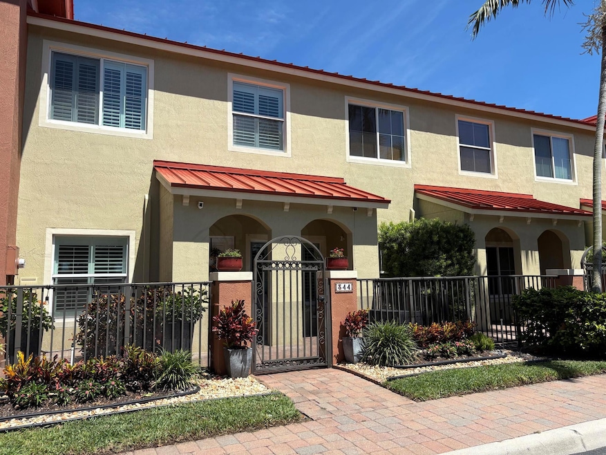 For Sale $320,000 • Co-Listing Agent