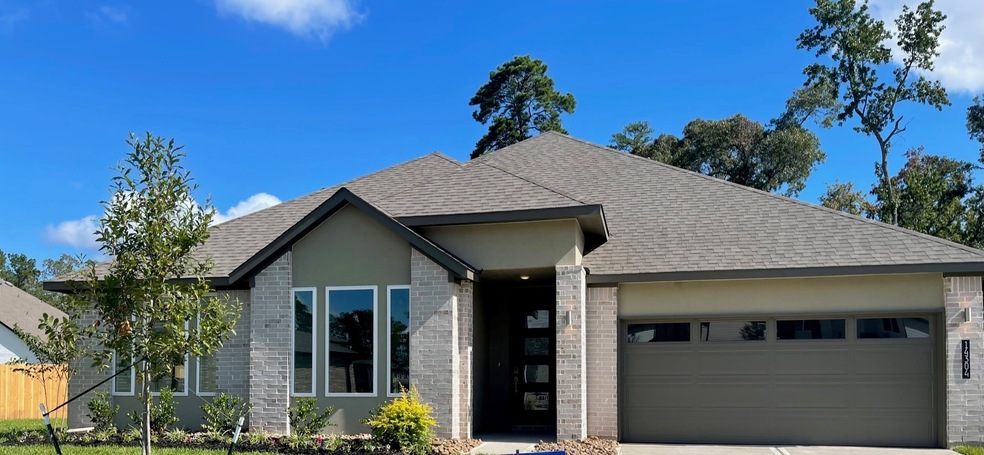 14304 S Hawthorne Hollow Ct, Conroe, TX 77384 - photo 1