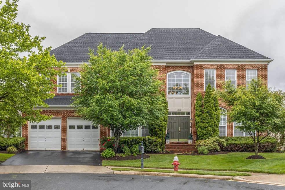 41901 White Mountain Ct, Stone Ridge, VA 20105 - photo 1