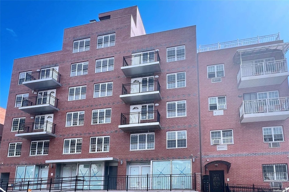 4327 Byrd St unit 3B, Flushing, NY 11355 - photo 1