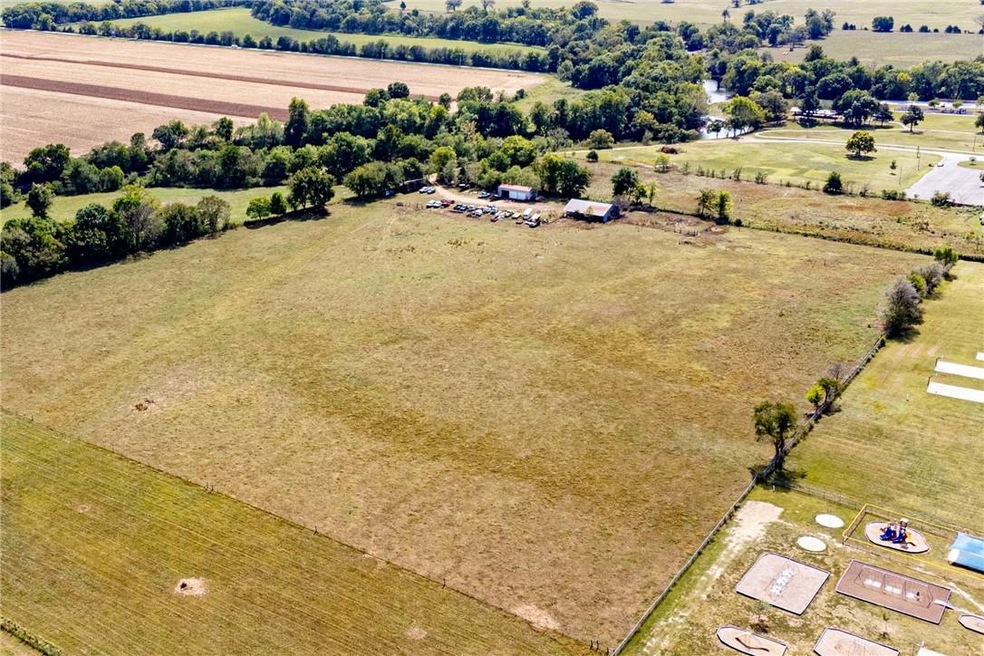 168 Doolin Dr, Elkins, AR 72727 - photo 1