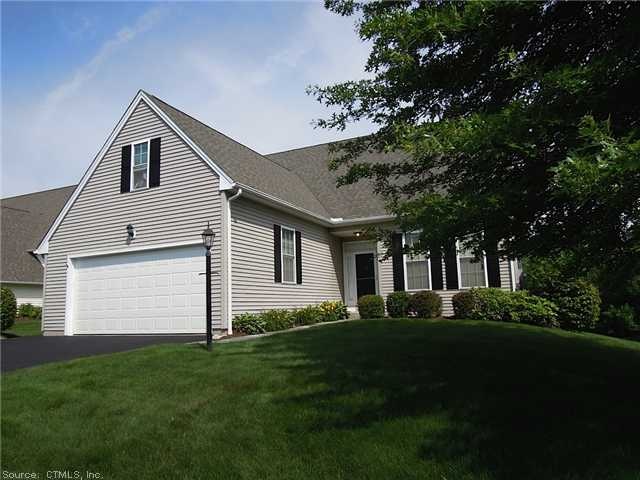 3 Chelsea Place unit 3, Avon, CT 06001 - photo 1