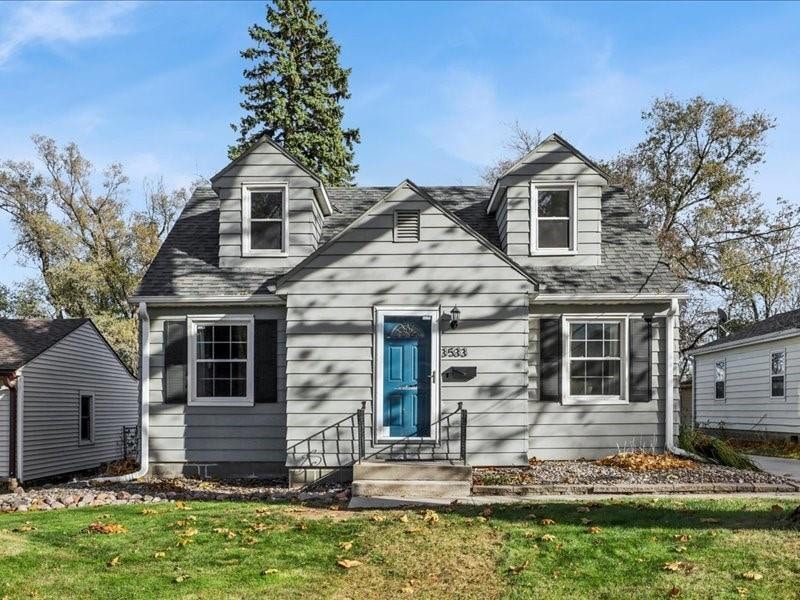 3533 27th Place, Des Moines, IA 50310 - photo 1