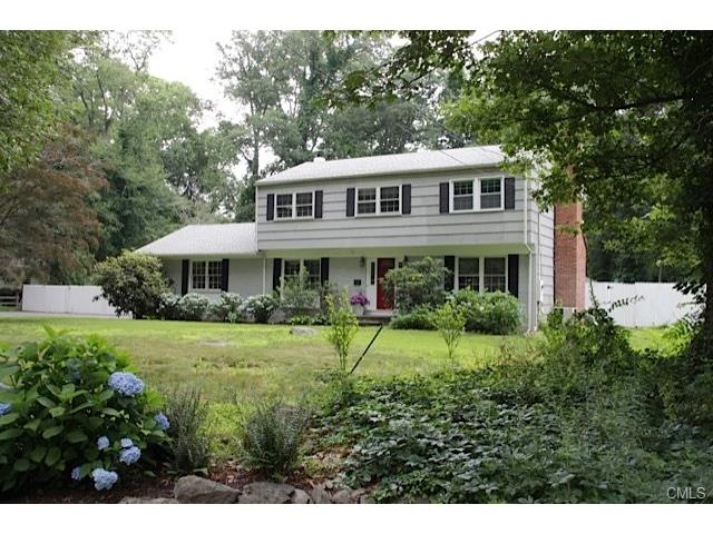 29 Granite Dr, Norwalk, CT 06851 - photo 1