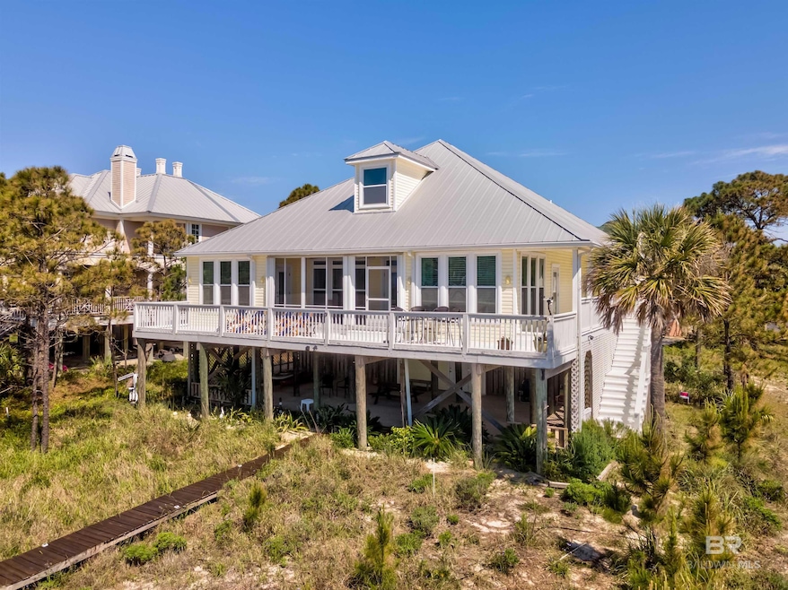 Sold $1,045,000 • Co-Listing Agent