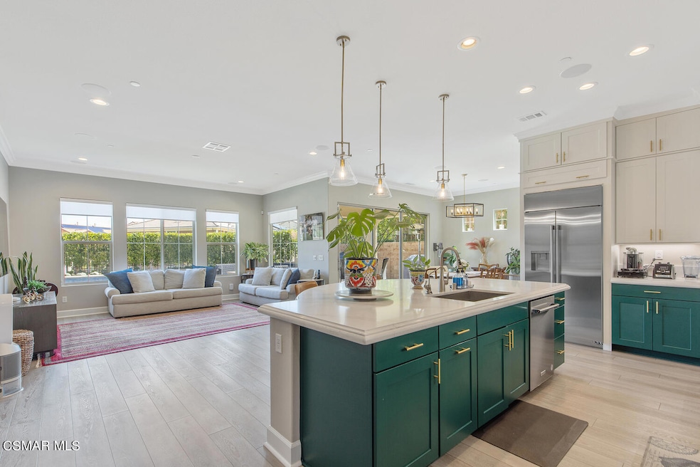 8300 Clear Sky Way Los Angeles-large-004