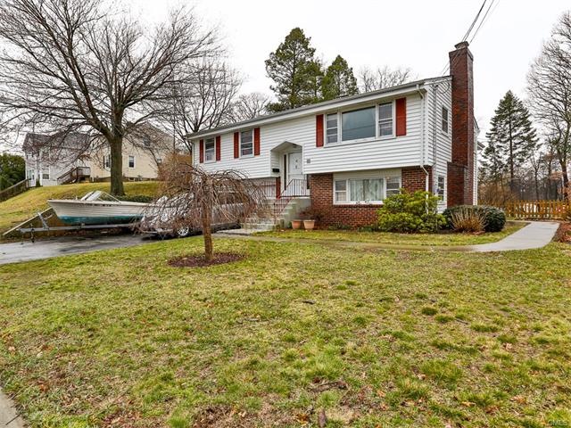 121 Housatonic Ave, Stratford, CT 06615 - photo 1