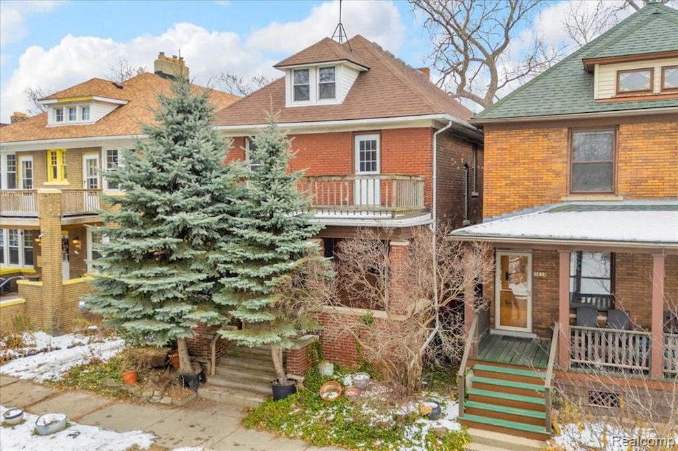 5828 4th St, Detroit, MI 48202 - photo 1