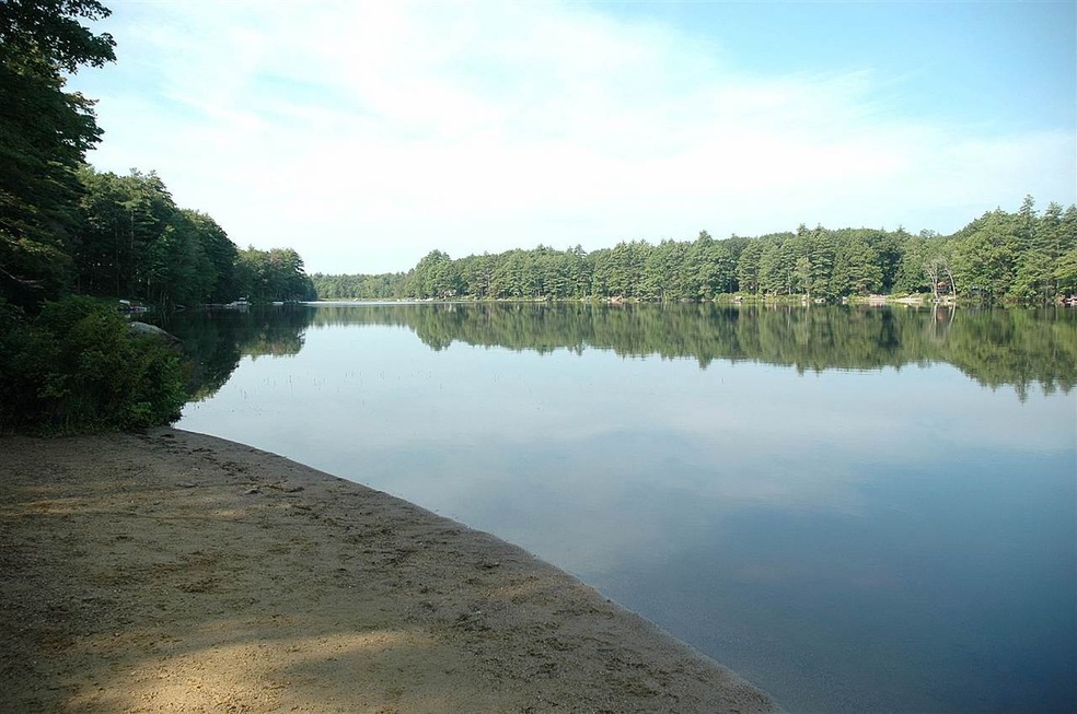 528 Berry River Rd, Barrington, NH 03825 - photo 1