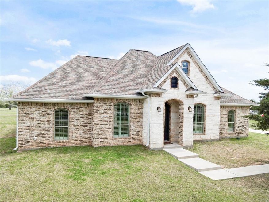 56 Mayes Dr, Sherman, TX 75090 - photo 1