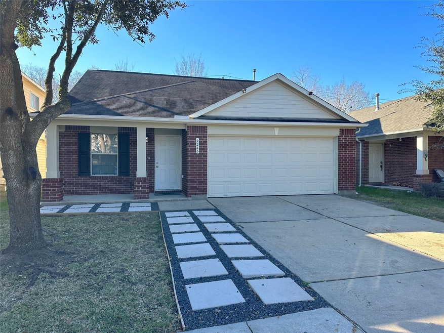 9246 Canady Park Ln, Houston, TX 77075 - photo 1