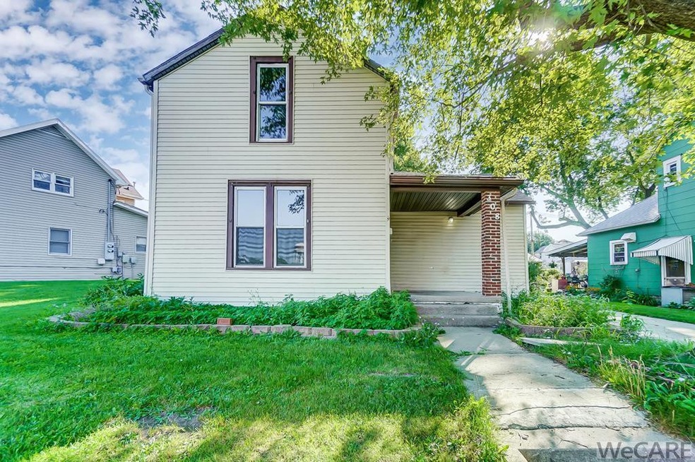 308 N Chestnut St, Saint Marys, OH 45885 - photo 1