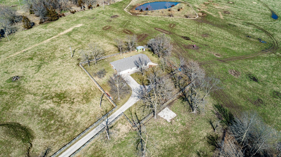 220 S PURDY LN COLUMBIA MO
