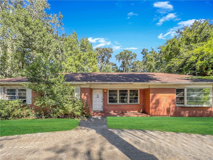 1918 E 63rd St, Savannah, GA 31404 - photo 1