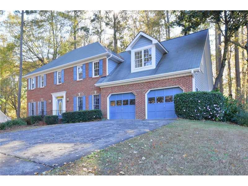 1041 Chestnut Hill Cir SW, Marietta, GA 30064 - photo 1