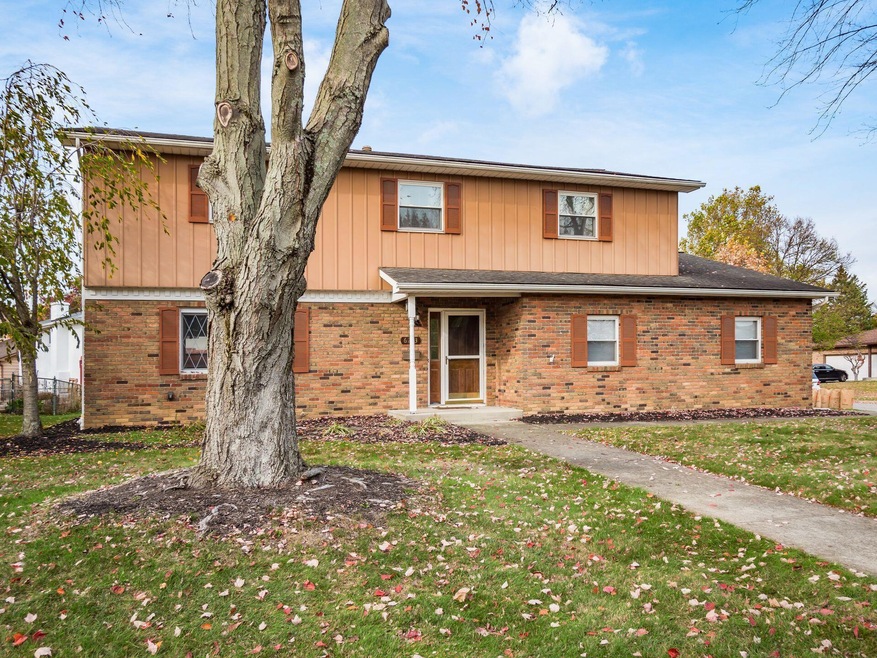 6213 Willowcrest Dr, Columbus, OH 43229 - photo 1