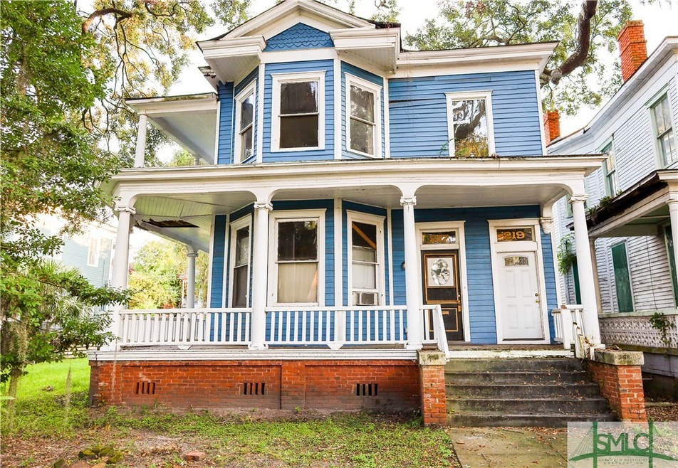 219 W 36th St, Savannah, GA 31401 - photo 1