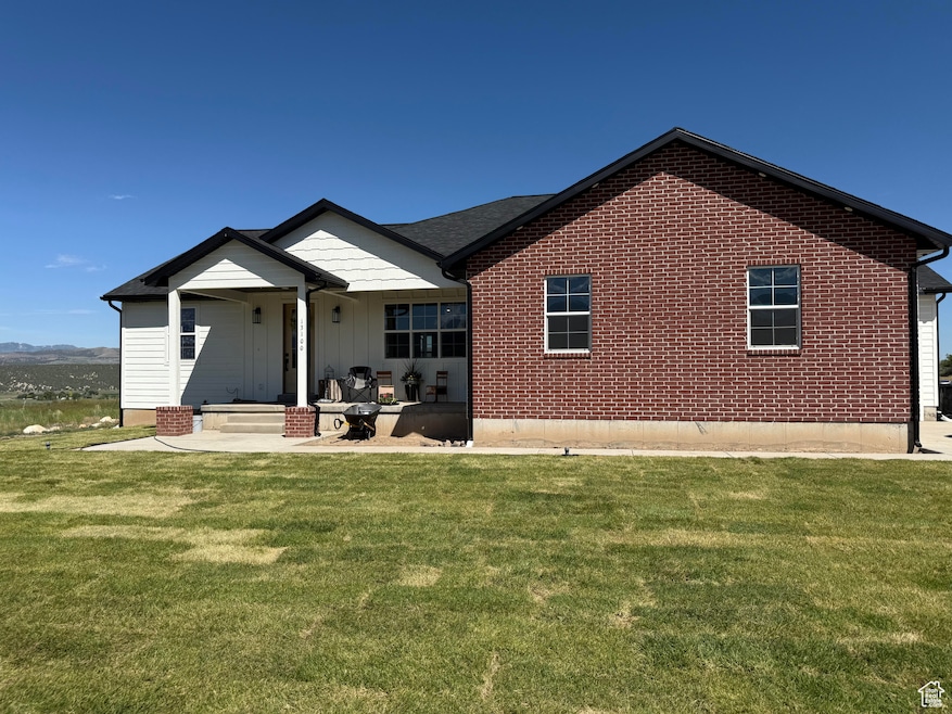 For Sale $925,000