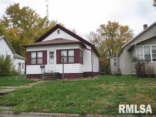 308 Willard Ave, Lincoln, IL 62656 - photo 1