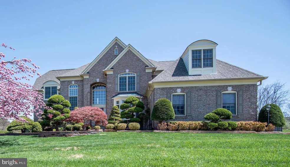 16533 Harbour Town Dr, Silver Spring, MD 20905 - photo 1