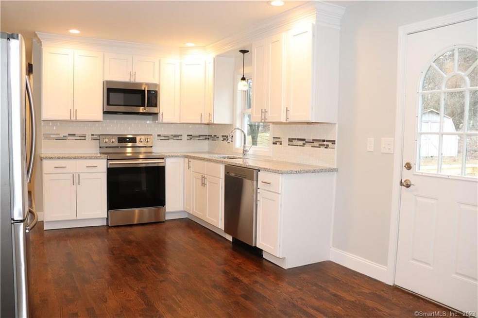 7 Stiles Rd, Southbury, CT 06488 - photo 1