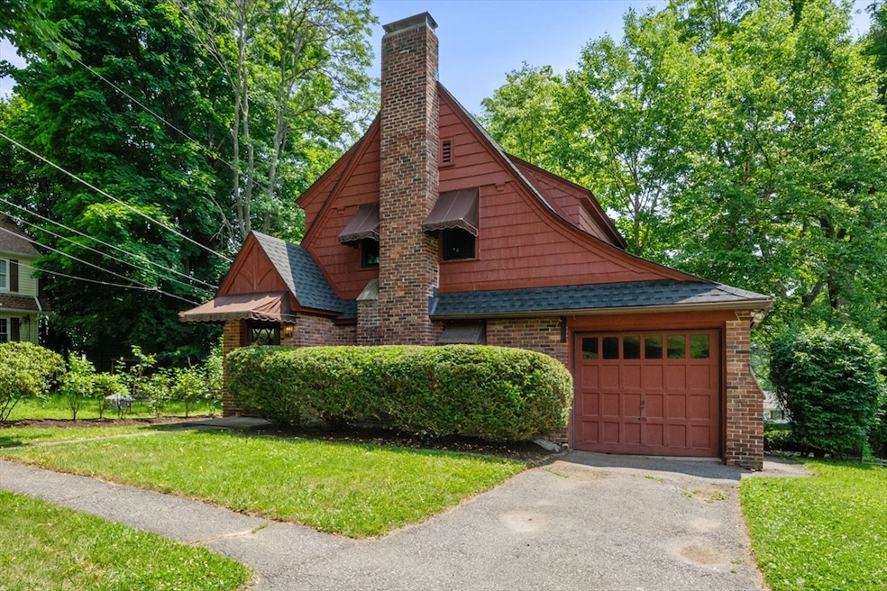 3 Ellestuen Rd, Worcester, MA 01606 - photo 1