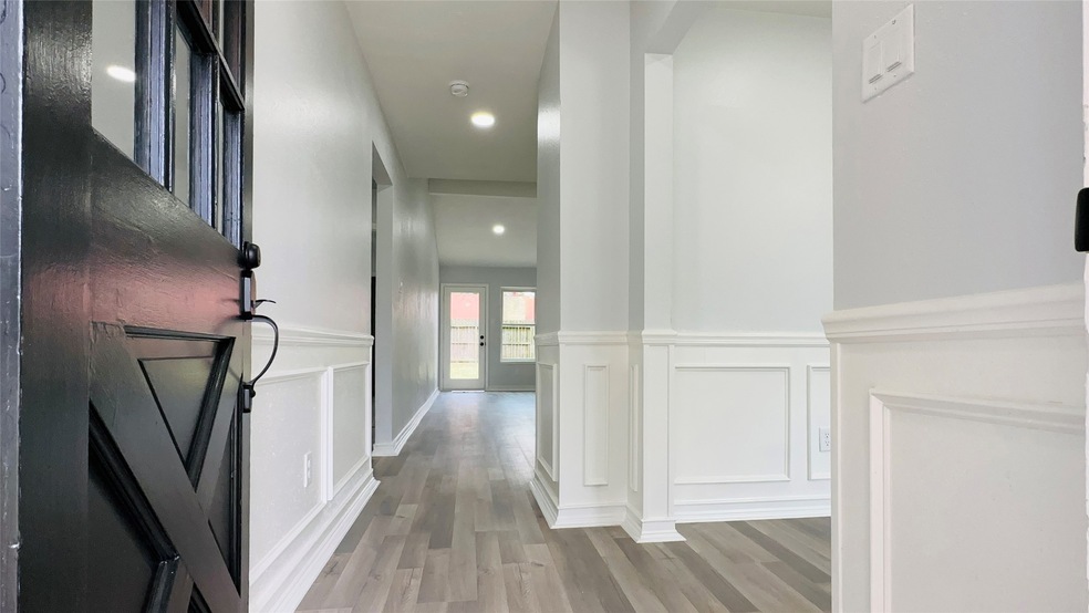 7315 Log Cradle Dr, Houston, TX 77041 - photo 1