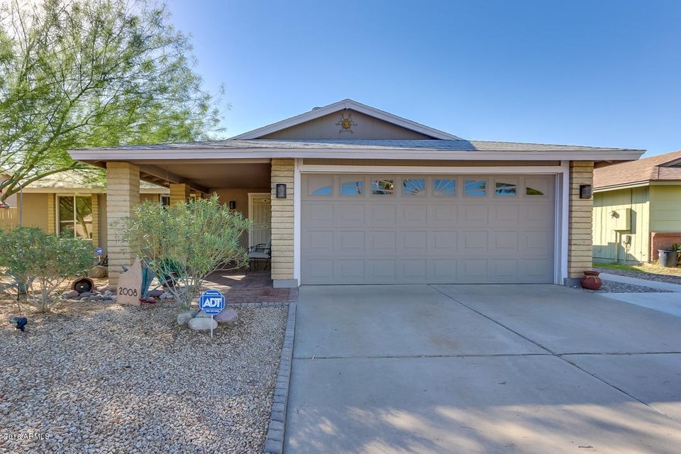 2008 N Arrowhead Dr, Chandler, AZ 85224 - photo 1