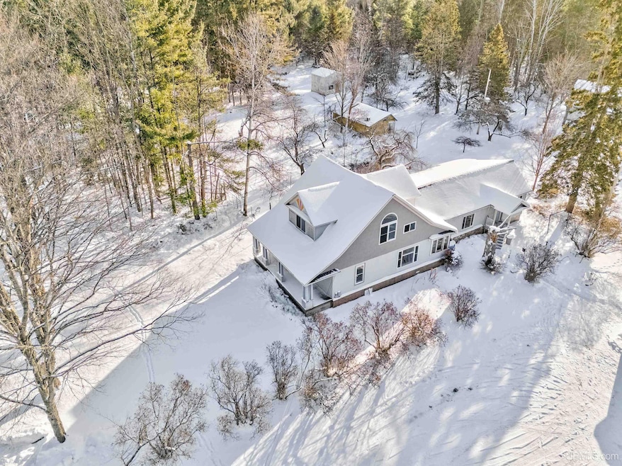 8045 W Co Rd 440 Rd, Manistique, MI 49854 - photo 1