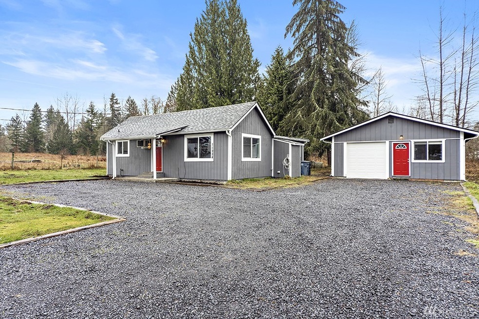 11924 Kapowsin Hwy E, Graham, WA 98338 - photo 1