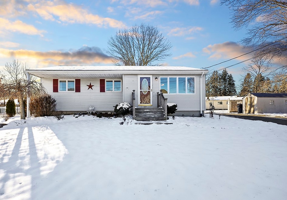 59 Montcalm Rd, Warwick, RI 02889 - photo 1