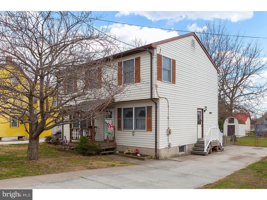 25 Mechanic St, Bridgeport, NJ 08014 - photo 1