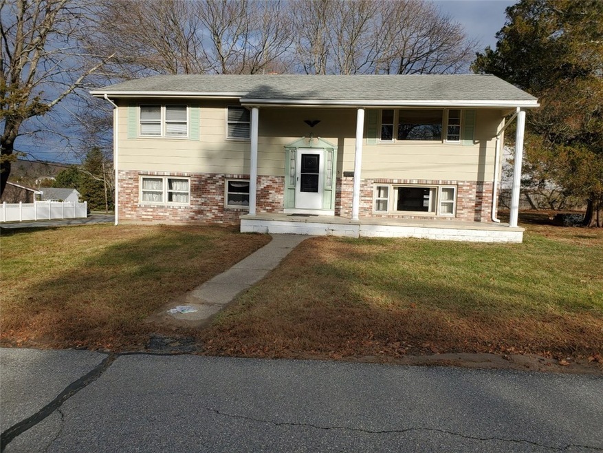 5 W Beach St, Westerly, RI 02891 - photo 1