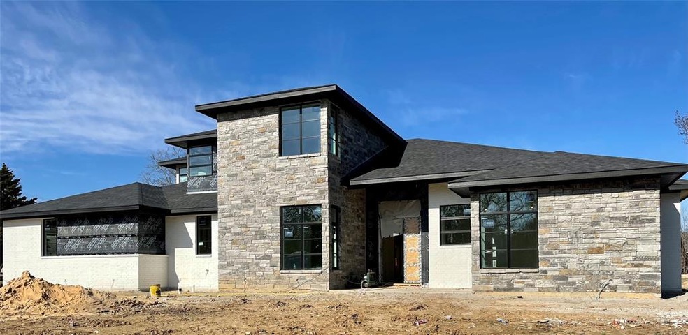 3305 Jackson Ct, Grapevine, TX 76092 - photo 1