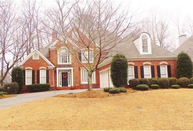Beautiful Brick home on cul-de-sac with level entr