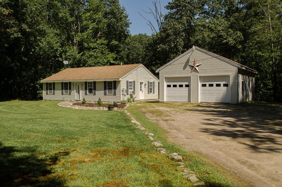 Front/driveway entrance