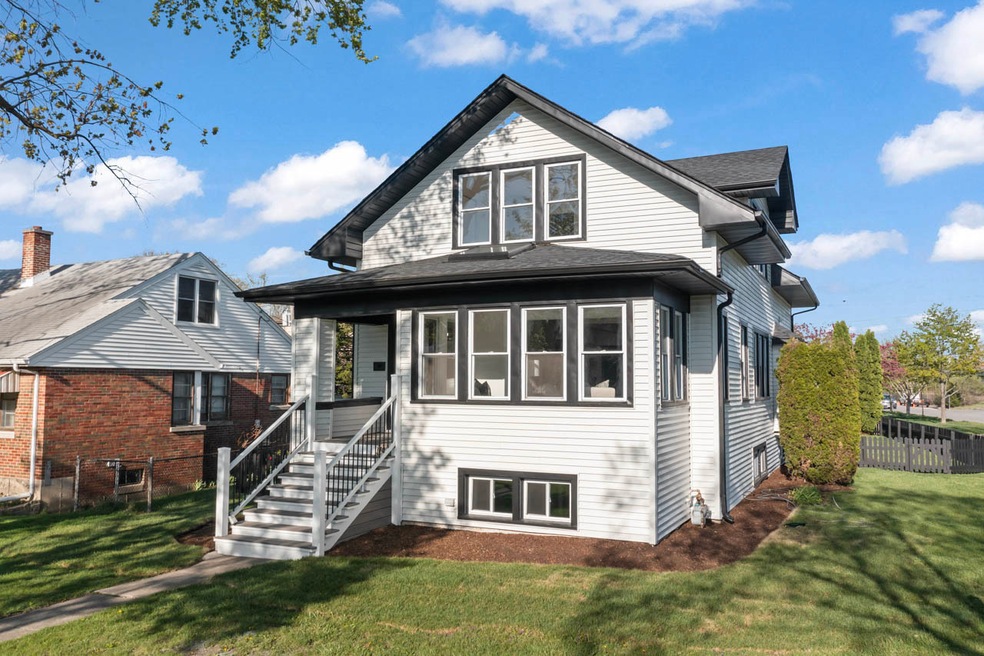 103 N Walnut St, Elmhurst, IL 60126 - photo 1