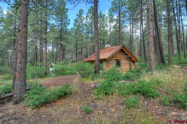 2.2 Ac w/non-residential Art Studio/Office