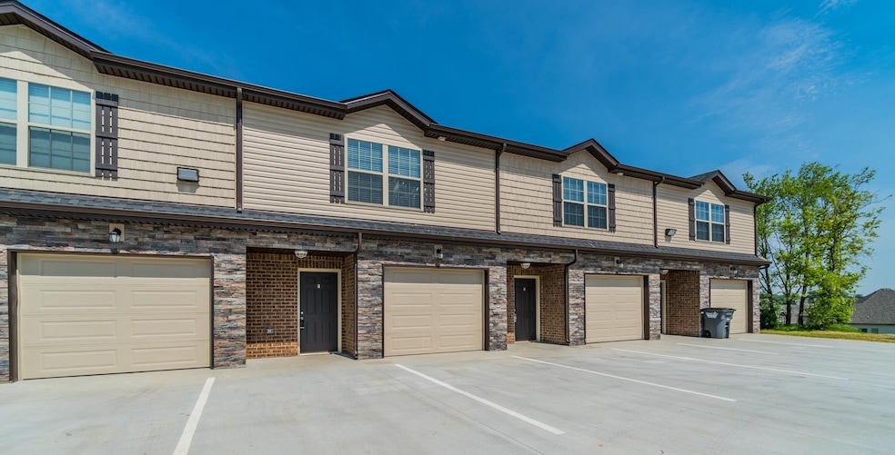 1611 Railton Ct unit G, Clarksville, TN 37043 - photo 1