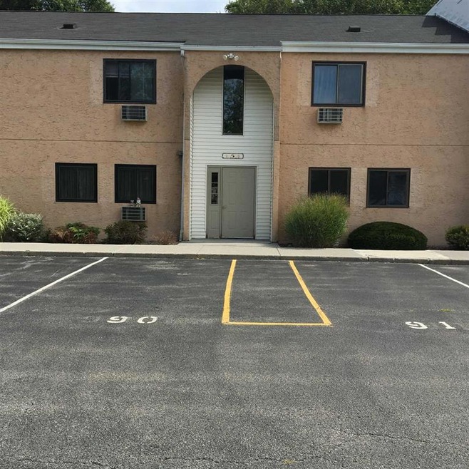 5 Scarborough Ln unit B, Wappingers Falls, NY 12590 - photo 1