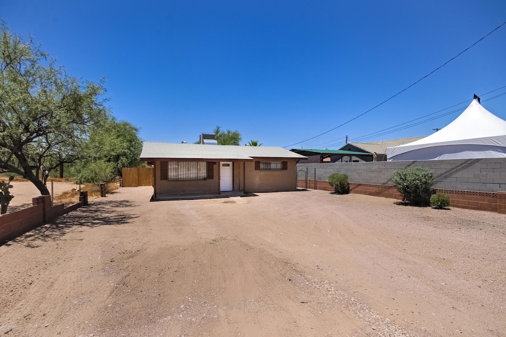 416 N Ocotillo Dr-1