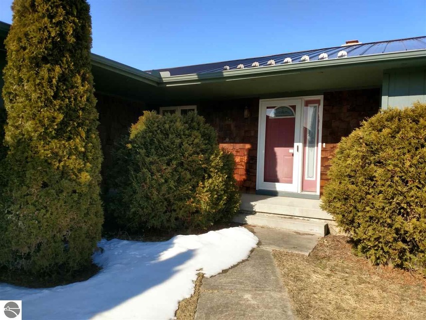 2531 N Williams Rd, Twining, MI 48766 - photo 1