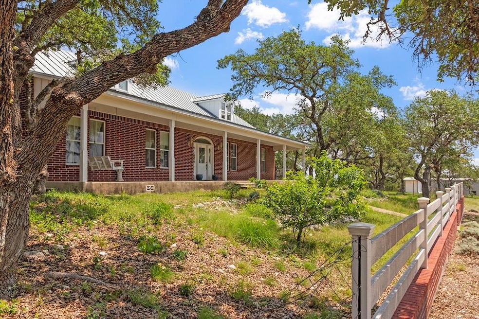 770 Homestead Dr, Fredericksburg, TX 78624 - photo 1