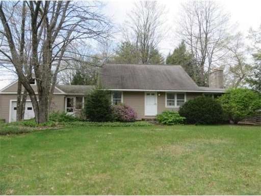 14 Bulkley St, Turners Falls, MA 01376 - photo 1